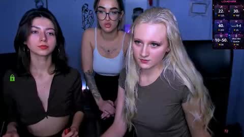 kitniss online show from January 14, 1:28 pm