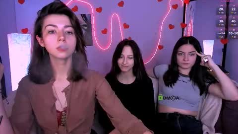 kitniss online show from February 13, 8:16 pm