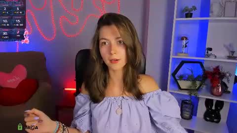 kitniss online show from July 17, 7:08 pm
