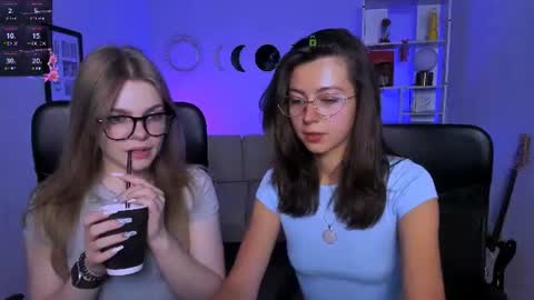 kitniss online show from July 23, 7:34 pm