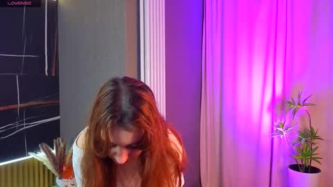 Snapshot of kitsun_ne chatting on October 23, 9:13 pm The sexy fox Kitsune online show from October 23, 9:13 pm