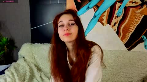 Snapshot of kitsun_ne chatting on December 1, 9:20 pm The sexy fox Kitsune online show from December 1, 9:20 pm