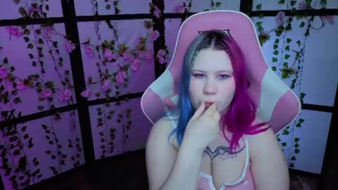 kitsune_little online show from June 10, 11:13 pm