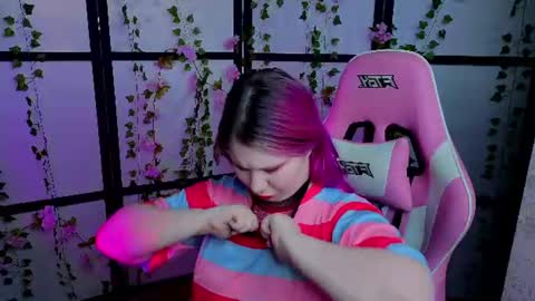kitsune_little online show from July 28, 7:37 am