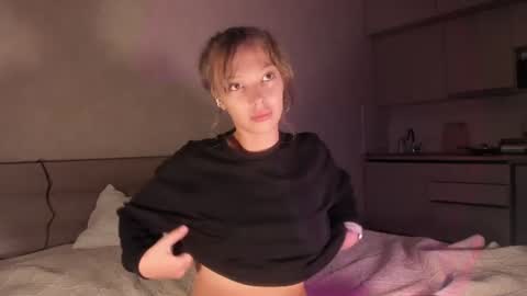 Polly online show from July 9, 6:01 pm