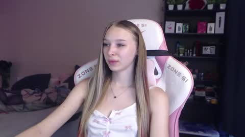 kitsuneyX online show from July 2, 3:23 am