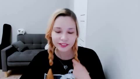 Alissa online show from September 13, 6:29 pm