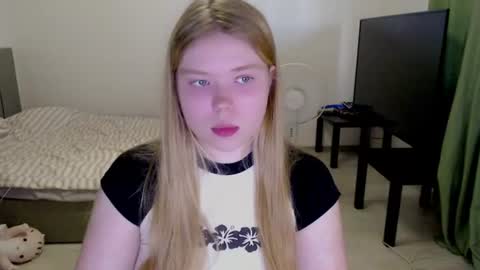 Jennyblonde and Emmabrunette online show from July 13, 6:00 pm