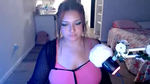 kittengonewild online show from June 7, 3:54 am