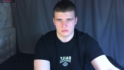 Snapshot of kittenmur chatting on December 29, 5:33 pm Vlad online show from December 29, 5:33 pm