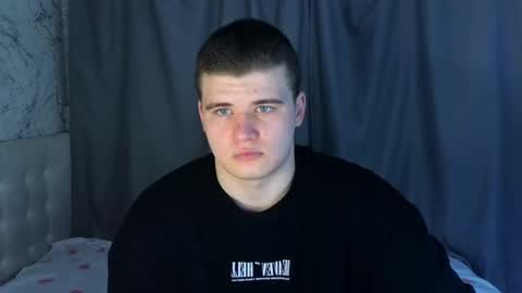 Snapshot of kittenmur chatting on January 25, 9:57 am Vlad online show from January 25, 9:57 am