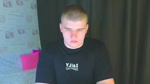 Snapshot of kittenmur chatting on September 20, 9:38 pm Vlad online show from September 20, 9:38 pm