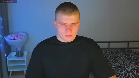 Snapshot of kittenmur chatting on October 30, 5:57 pm Vlad online show from October 30, 5:57 pm