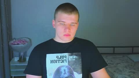 Snapshot of kittenmur chatting on November 2, 10:23 pm Vlad online show from November 2, 10:23 pm