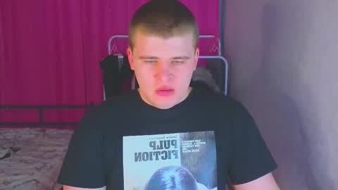 Snapshot of kittenmur chatting on February 16, 7:32 pm Vlad online show from February 16, 7:32 pm