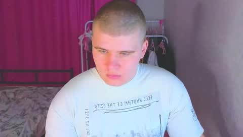 Snapshot of kittenmur chatting on March 26, 8:25 pm Vlad online show from March 26, 8:25 pm