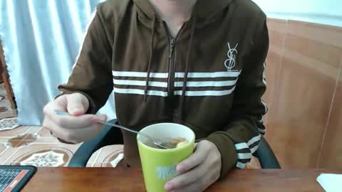 Snapshot of kitti_baby2x chatting on November 26, 1:28 am kitti_baby2x online show from November 26, 1:28 am