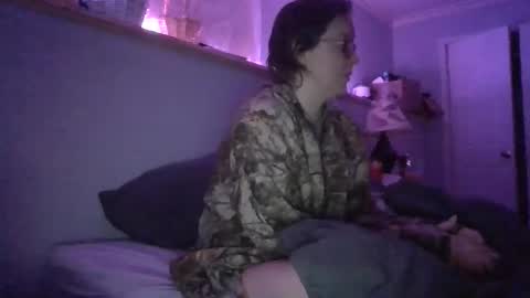 Snapshot of kittiecatmeow chatting on February 17, 3:03 am Katie online show from February 17, 3:03 am