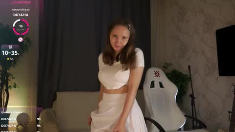 Snapshot of kittiesland chatting on May 25, 9:43 pm Agatha online show from May 25, 9:43 pm