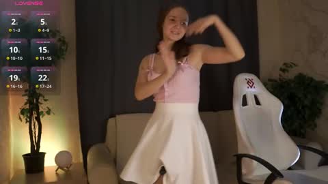 Snapshot of kittiesland chatting on June 30, 8:32 pm Agatha online show from June 30, 8:32 pm