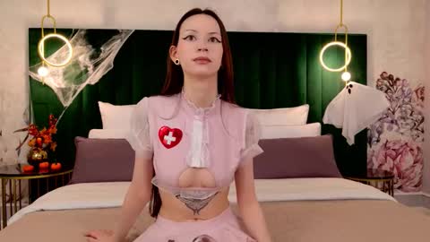 Snapshot of kittimissi chatting on October 22, 3:12 pm Kitti online show from October 22, 3:12 pm