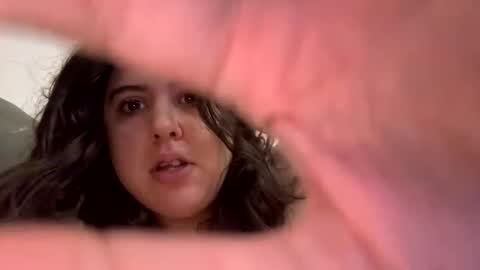 Snapshot of kitty3202 chatting on April 13, 11:27 am kitty3202 online show from April 13, 11:27 am