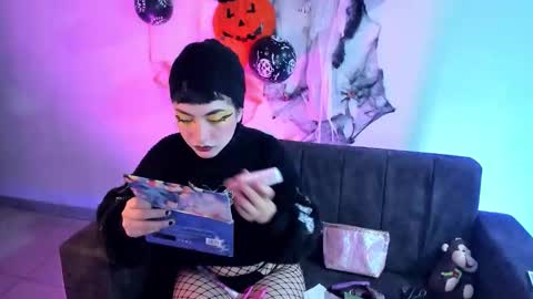 kitty__chs online show from October 7, 11:07 am