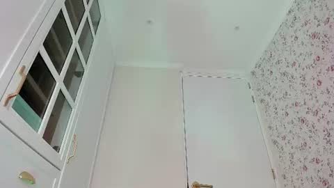 sophie online show from July 19, 5:05 pm