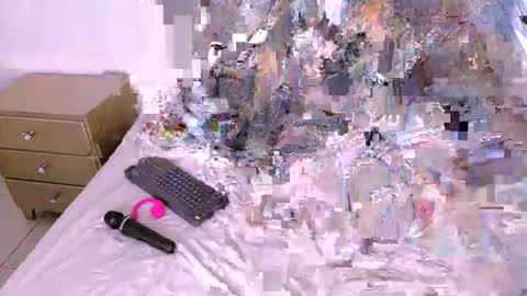 Snapshot of kitty_and_masterboy chatting on November 12, 12:44 am kitty_and_masterboy online show from November 12, 12:44 am