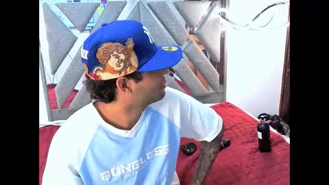 Snapshot of kitty_and_masterboy chatting on November 18, 2:50 am kitty_and_masterboy online show from November 18, 2:50 am