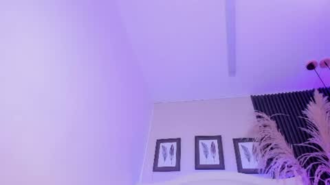 Snapshot of kitty_blueee chatting on July 30, 4:22 am kitty online show from July 30, 4:22 am
