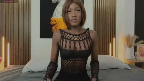 Snapshot of kitty_bombon chatting on November 10, 7:35 pm Kitty Bombon online show from November 10, 7:35 pm