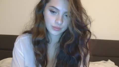 Snapshot of kitty_cat_katie chatting on October 16, 4:24 am Katies Pussy Cat online show from October 16, 4:24 am