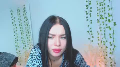 Snapshot of kitty_cut1ee_ chatting on February 16, 2:02 pm kitty_cut1ee_ online show from February 16, 2:02 pm