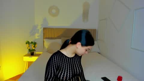 Snapshot of kitty_cut1ee_ chatting on April 6, 7:53 am kitty_cut1ee_ online show from April 6, 7:53 am