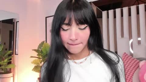 Snapshot of kitty_eliffe chatting on November 12, 11:03 pm kitty online show from November 12, 11:03 pm