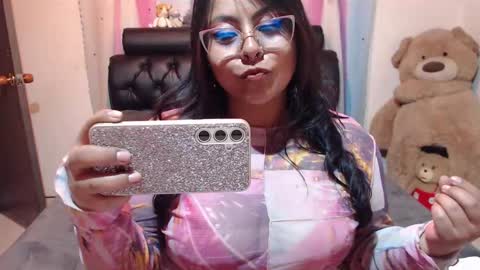 kitty online show from February 7, 3:45 am