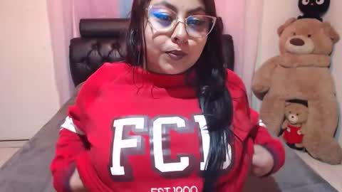 kitty online show from November 13, 4:33 am