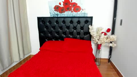 kitty_f00x online show from July 14, 1:06 pm