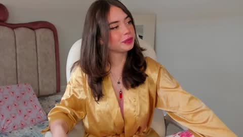 Kitty online show from December 5, 5:17 pm
