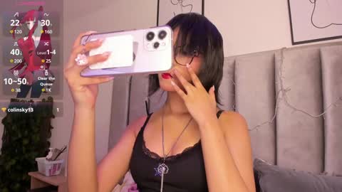 Snapshot of kitty_gang chatting on January 25, 3:09 am Camila online show from January 25, 3:09 am