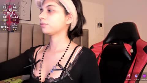 Snapshot of kitty_gang chatting on February 25, 2:36 am Camila online show from February 25, 2:36 am