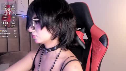 Snapshot of kitty_gang chatting on February 28, 5:48 am Camila online show from February 28, 5:48 am