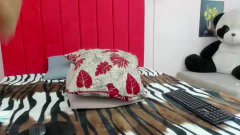 kitty_hot_sex_ online show from February 27, 10:54 pm