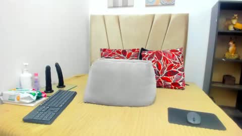 Snapshot of kitty_hot_sex_ chatting on April 23, 11:29 pm kitty_hot_sex_ online show from April 23, 11:29 pm