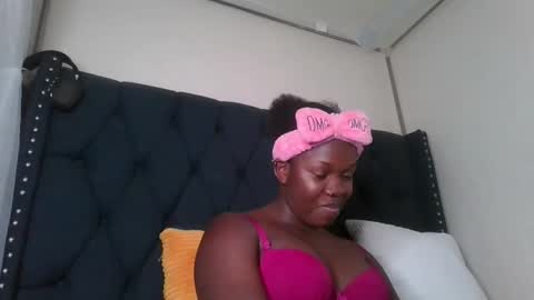 Snapshot of kitty_kerry chatting on October 29, 5:31 am kitty_kerry online show from October 29, 5:31 am