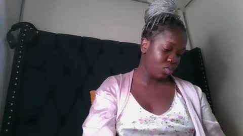 Snapshot of kitty_kerry chatting on November 12, 3:51 am kitty_kerry online show from November 12, 3:51 am