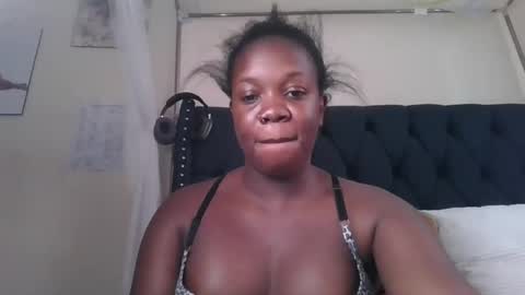 Snapshot of kitty_kerry chatting on December 16, 9:14 am kitty_kerry online show from December 16, 9:14 am