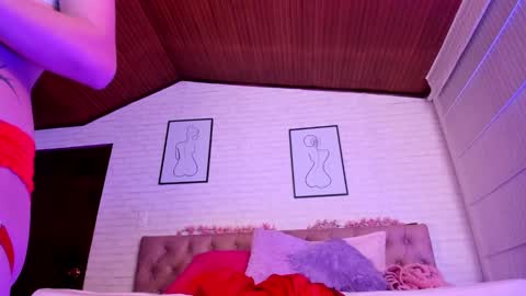 Snapshot of kitty_pam chatting on October 4, 9:18 am Kitty online show from October 4, 9:18 am