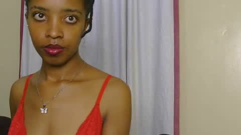 Snapshot of kitty_piee chatting on July 4, 1:34 am sugar plum online show from July 4, 1:34 am